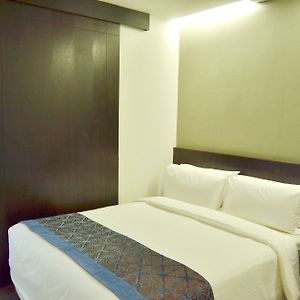 Camera standard con letto king size